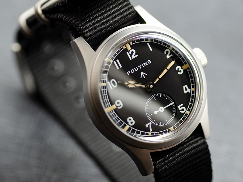Pouying Dirty Dozen Military Watch is a homage to the WW2 field watch
