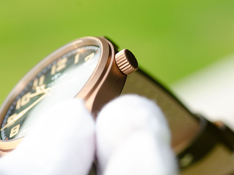 Pouying Puresky pilot watch has 20ATM (200m) waterproof function