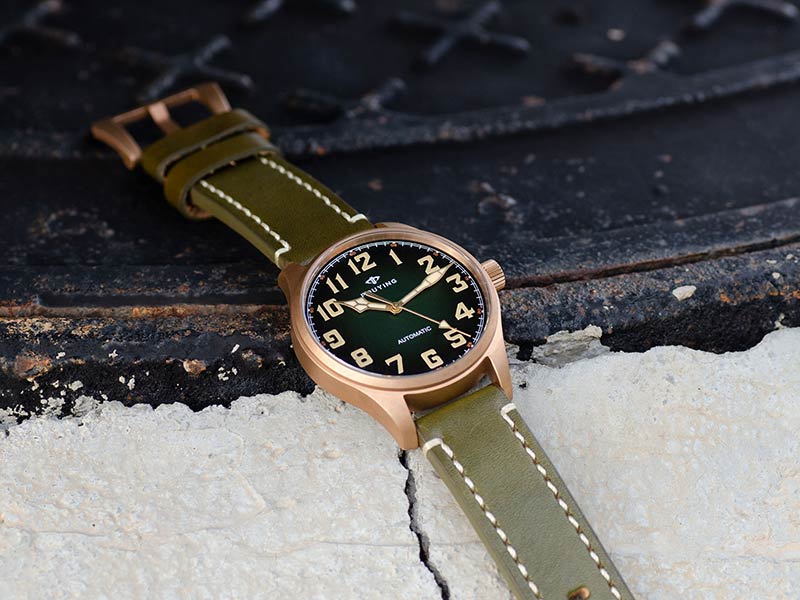 Pouying Puresky classic pilot watch with Seiko NH38 automatic movement