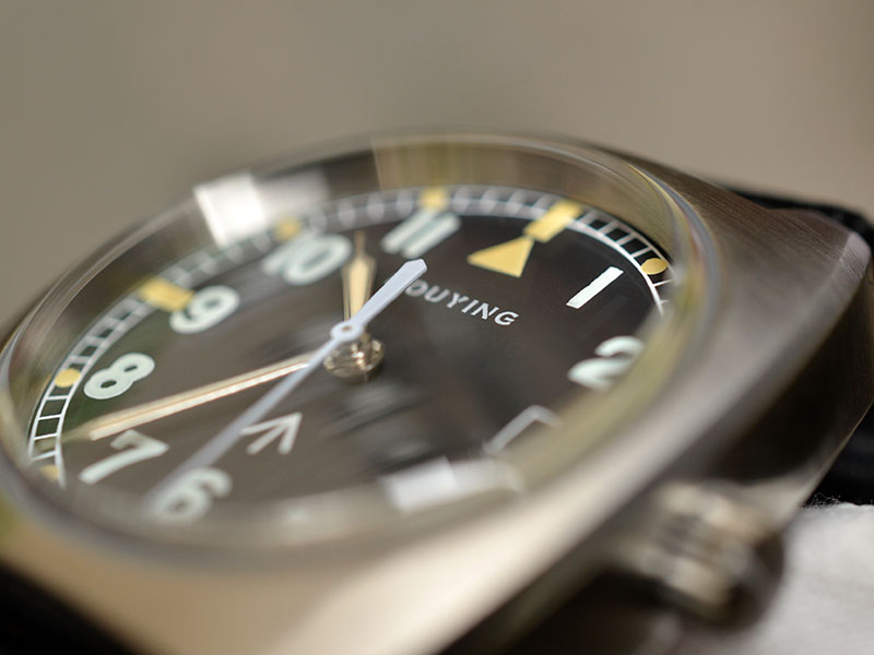 Pouying Royalbar Military Watch with Date