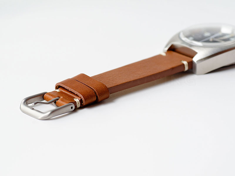 Pouying watch strap comes with matte finish 316L stainless steel buckle